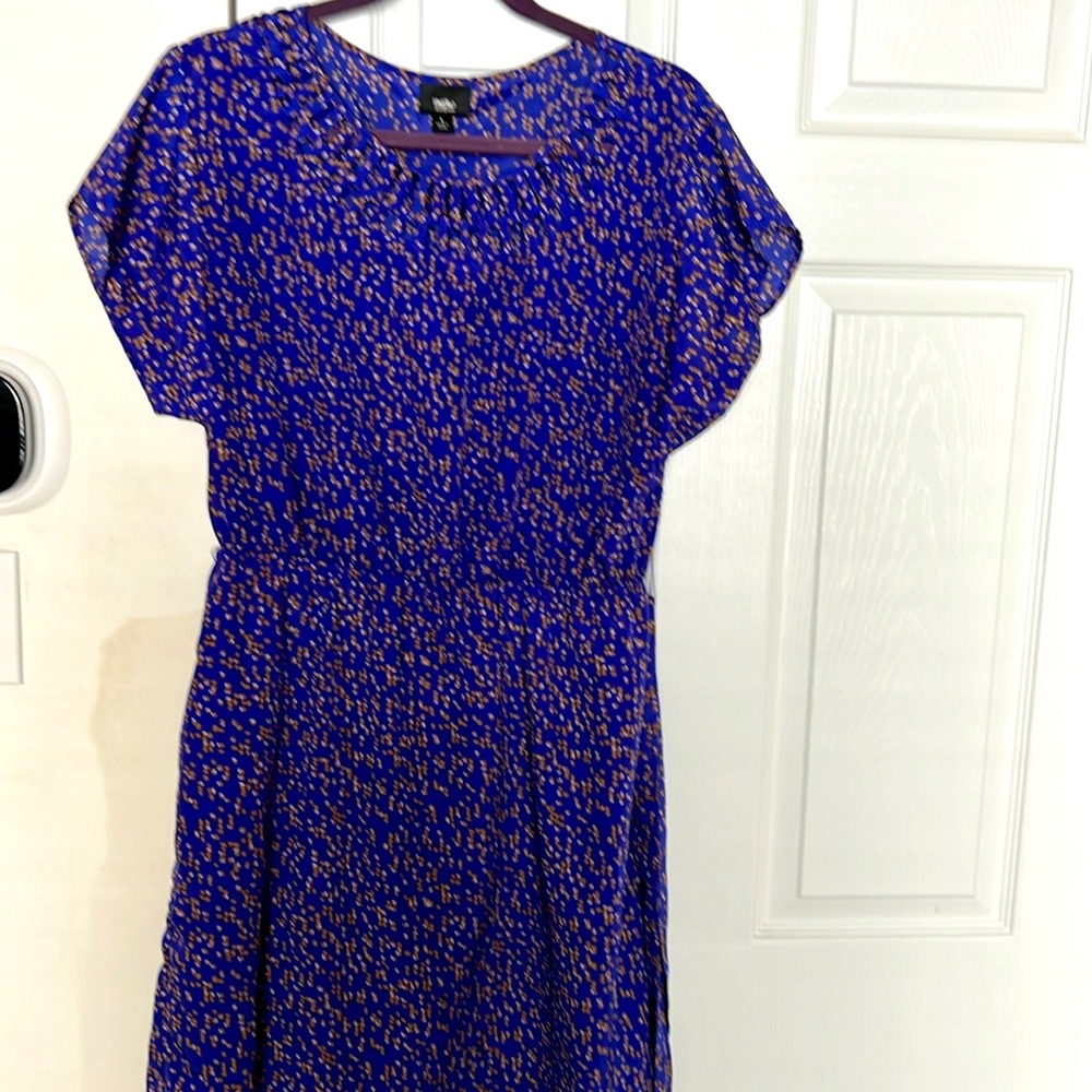 Women’s dress with pockets